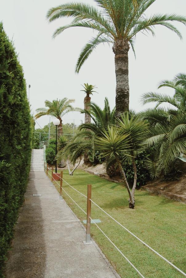 Mholidays Tomares Exterior foto